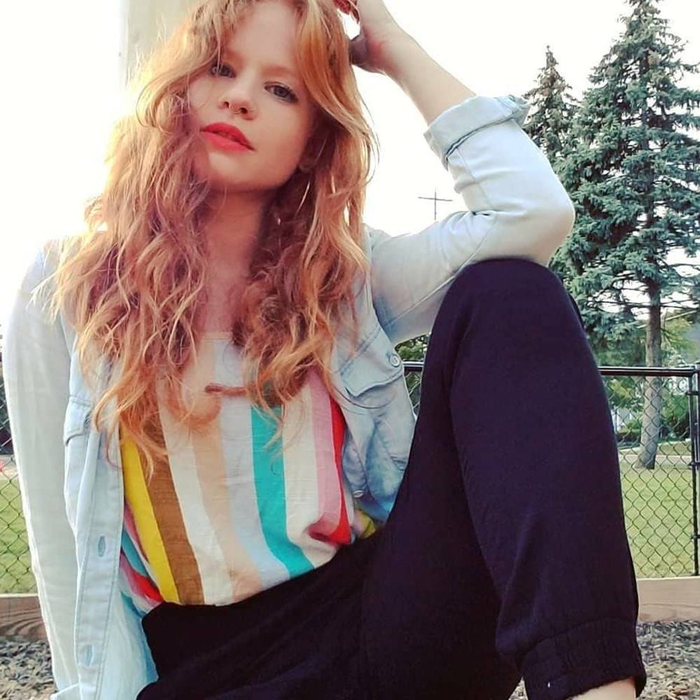 Meet your Posher, Emily